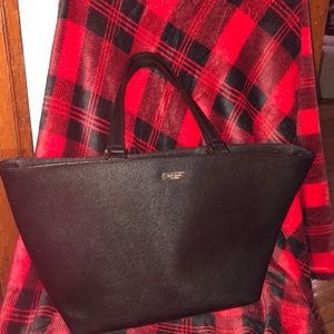 I’m selling a purse